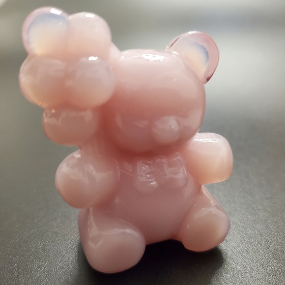 Vntg Boyd "Patrick the Bear" Opaque Light / Baby Pink Slag Glass Teddy 🧸 Bear - Picture 5 of 11